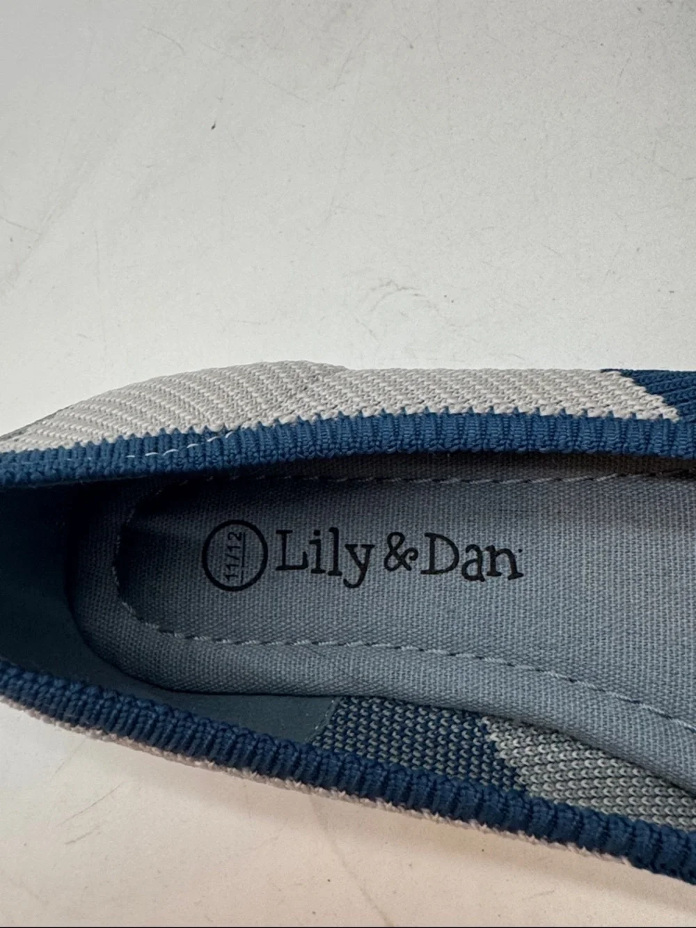 Lily & Dan Navy and Cream Knit Ballet Flats Size 11/12 BFL10026C